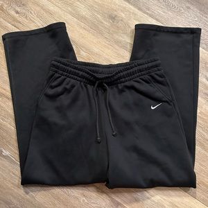 Nike wide leg black sweatpants